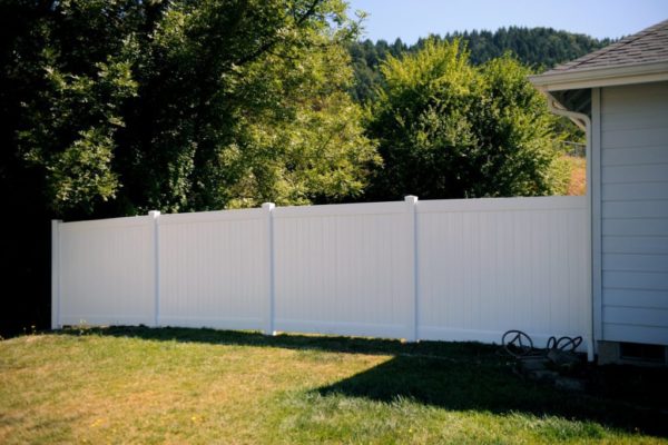 Image for 6′ White Vinyl Privacy Fencing