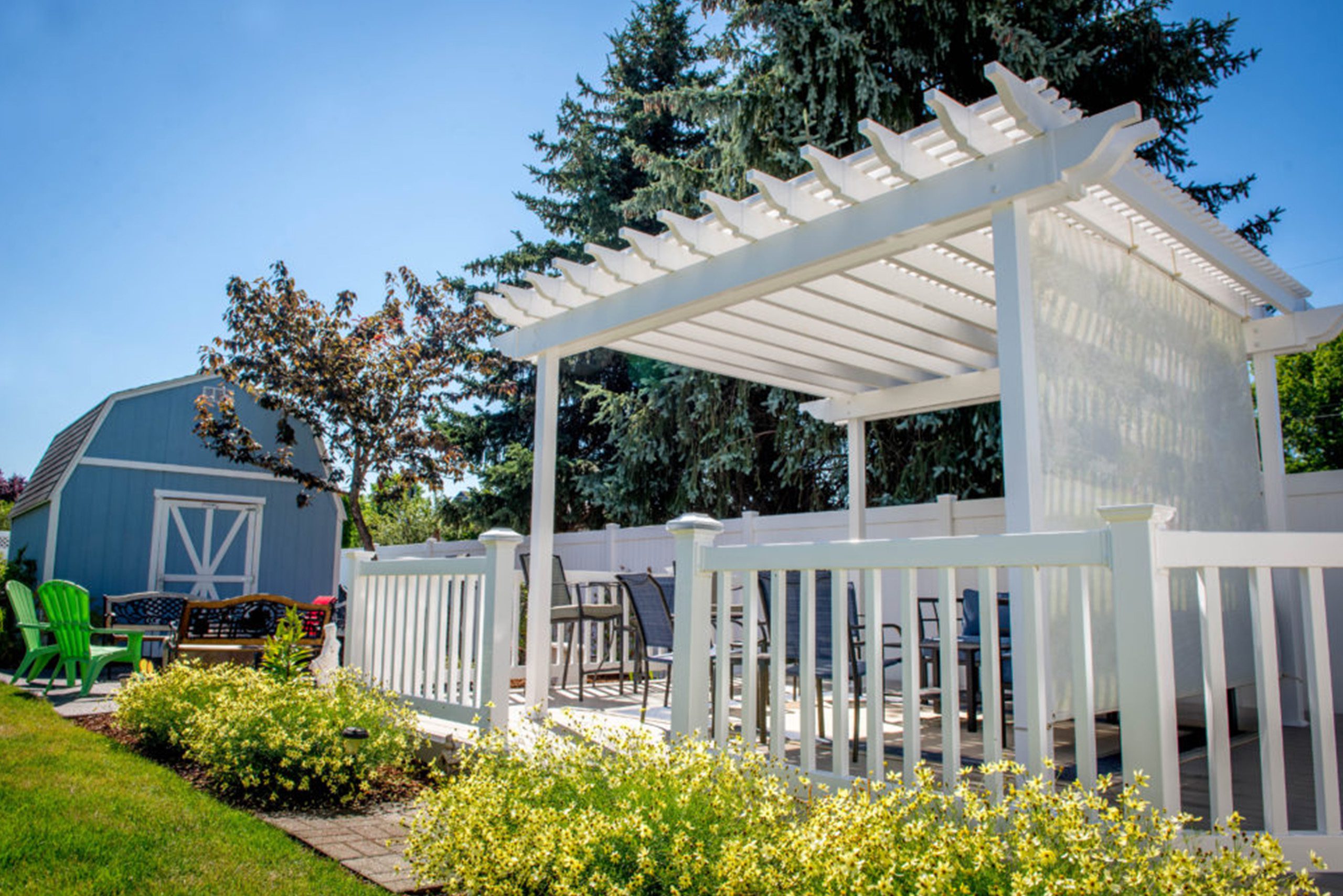 Vinyl pergola