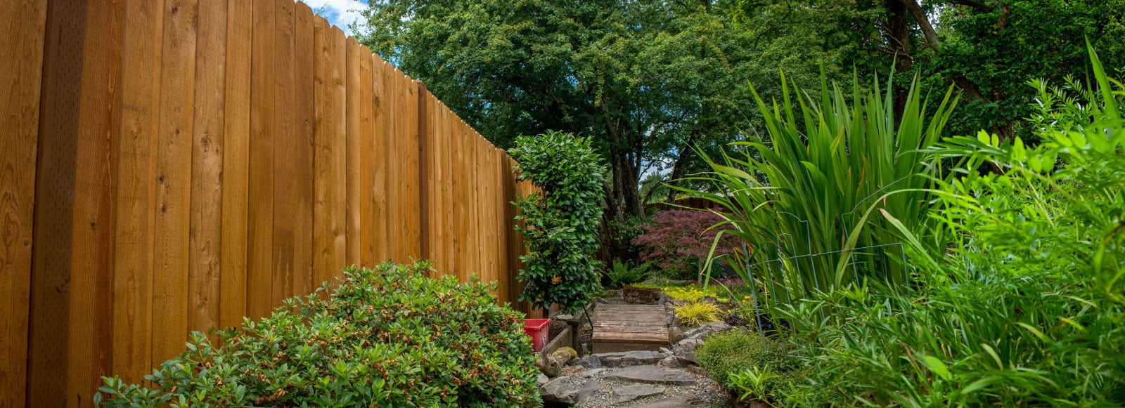 slideshow fence