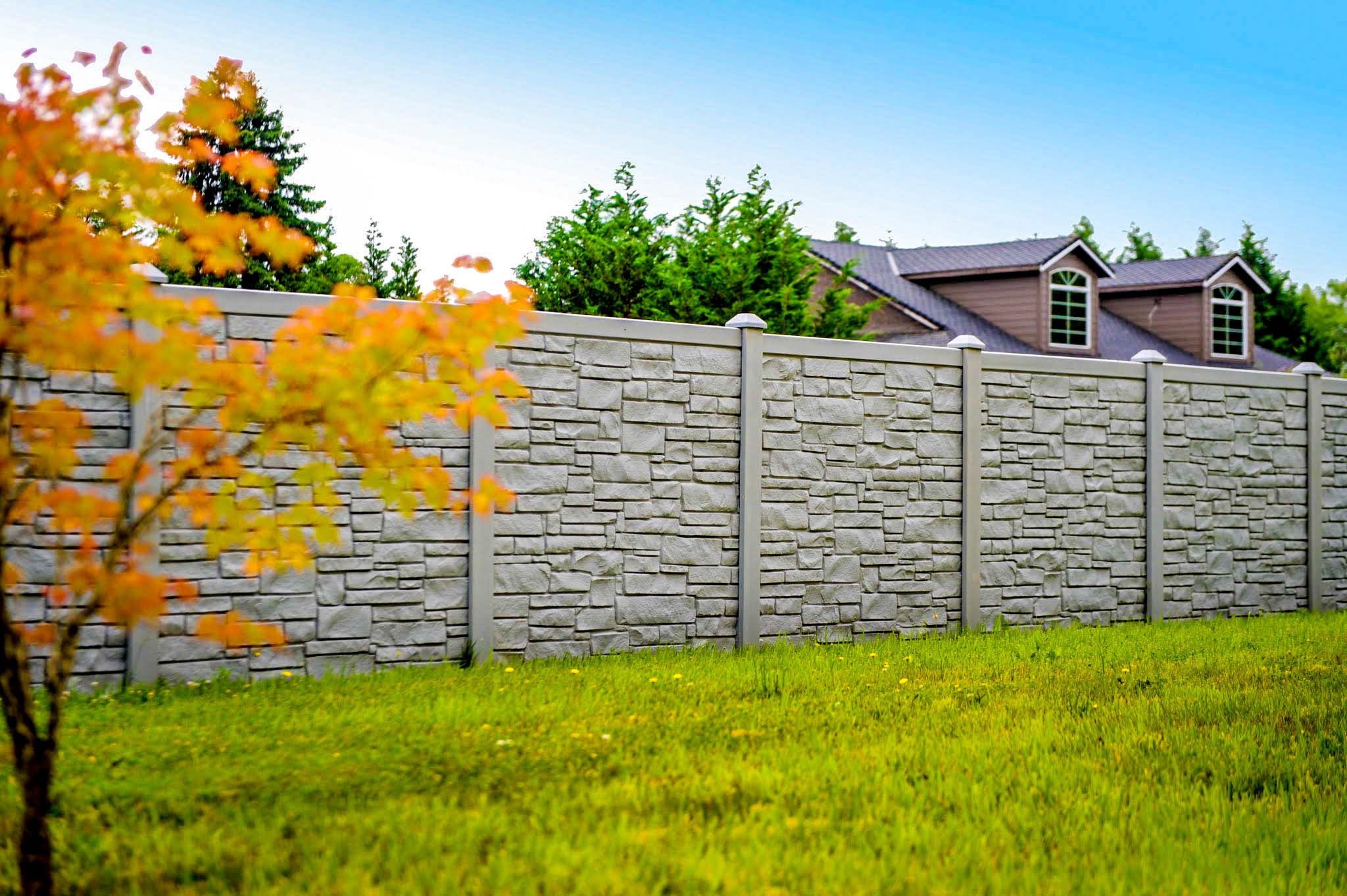 Allegheny fence in the fall