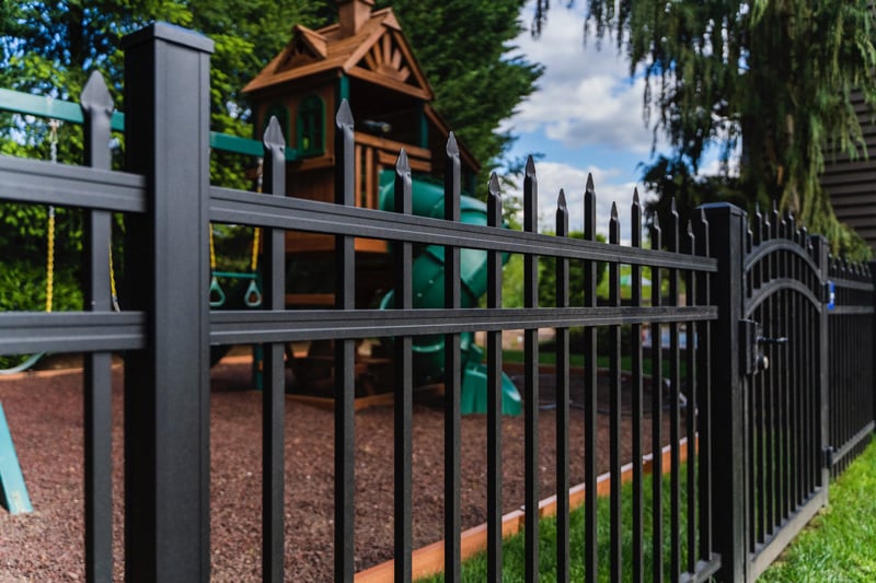 Decorative Regis Aluminum Fencing