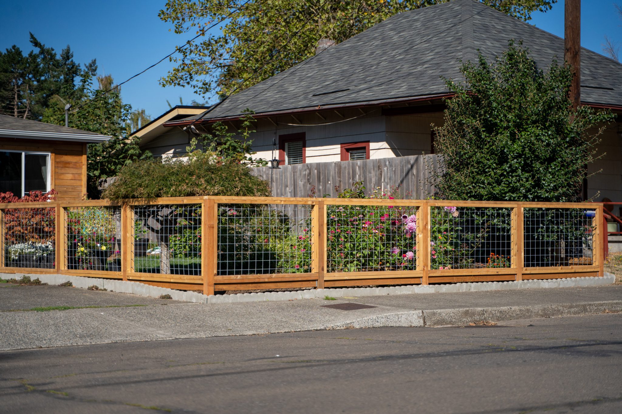 Garden Grid Fencing Installation in OR & WA