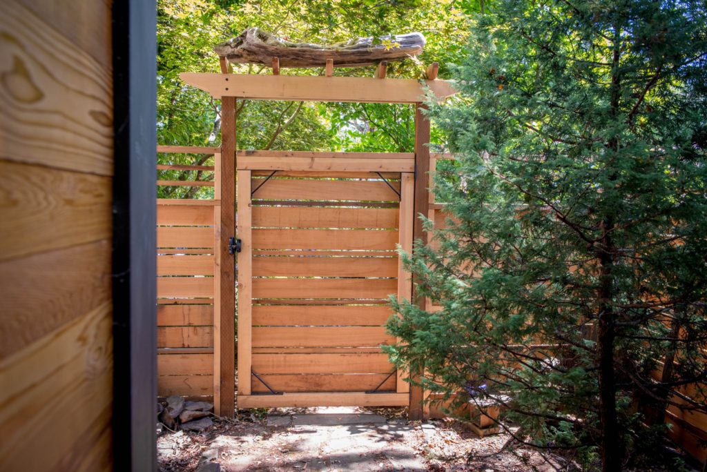 1006 Cedar Gate homax easy gate from Rick's