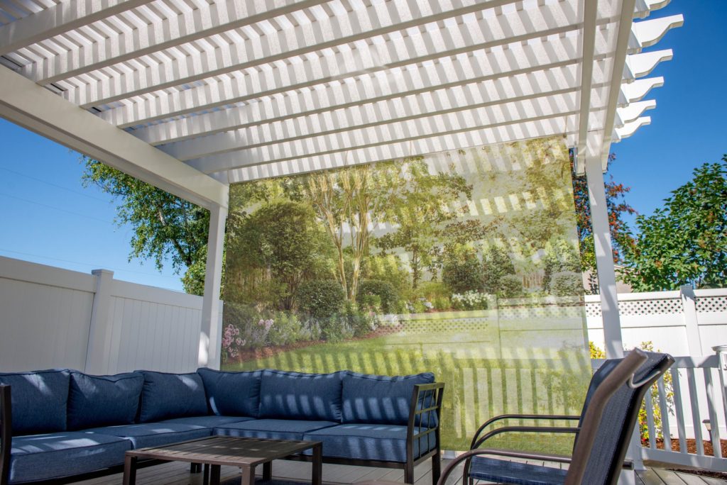 1032 Covers Pergolas Vinyl Vinyl pergola with an attached screen