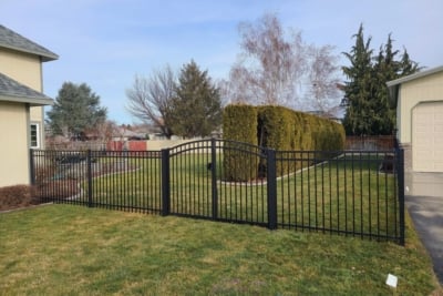 1073 Regis Aluminum Fencing Aluminum Fencing featuring double drive gate