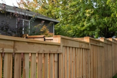 1020 Fencing Cedar Good Neighbor Stepped custom good neighbor fence in Sherwood, Oregon