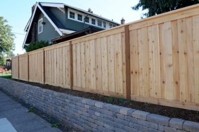 1033 Cedar Picture Frame Fencing Level picture frame fence