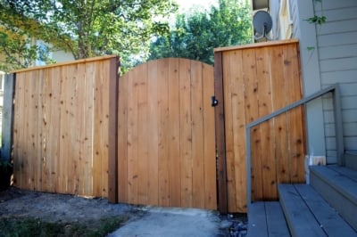 1047 Cedar Solid Style Fencing Cedar Solid Style Fence with gate