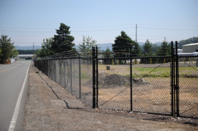 1024 Chain Link Fencing Commercial chain link gate