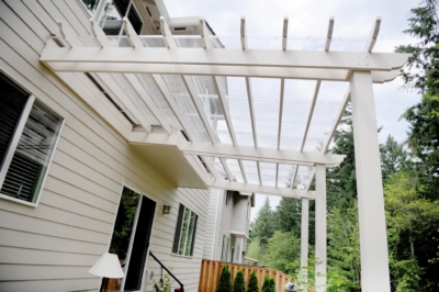 1054 Covers Pergolas Vinyl White Vinyl pergola with clear acrylic