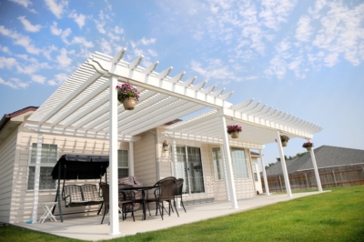 1059 Covers Pergolas Vinyl Vinyl pergola across entire patio