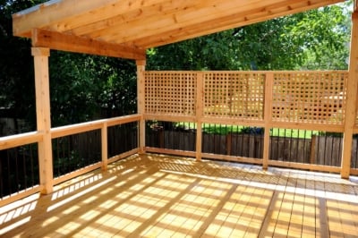 1043 Decking Cedar Port Orford cedar deck with cedar handrail and lattice screen