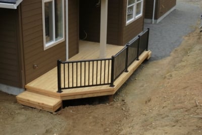 1048 Decking Cedar Small cedar deck