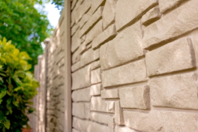 1004 Simulated Rock Fencing