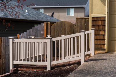 1037 Vinyl Handrails. far shot of vinyl railing in Salem, Oregon