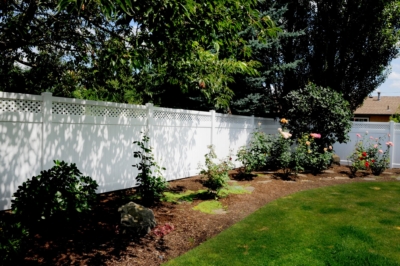 1005 Fencing Vinyl Lattice Top White Vinyl lattice top fence