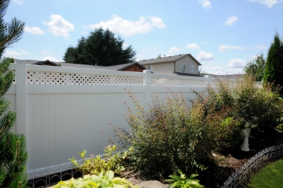 1007 Fencing Vinyl Lattice Top Backyard Vinyl lattice top fencing