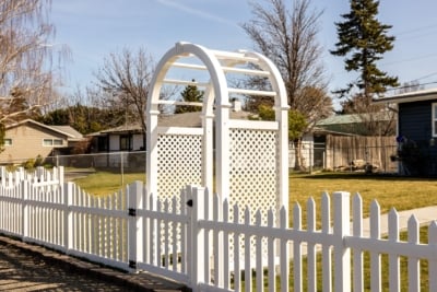 1000 Vinyl Picket Fencing Vinyl Picket Fencing and vinyl arbor
