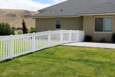 1045 Vinyl Picket Fencing custom Vinyl Picket Fencing