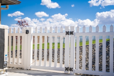 1057 Vinyl Picket Fencing Vinyl Picket gate