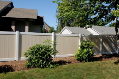 1042 Vinyl Privacy Fencing Tan and white Vinyl fence