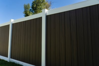 1047 Vinyl Privacy Fencing White and brown vinyl fence